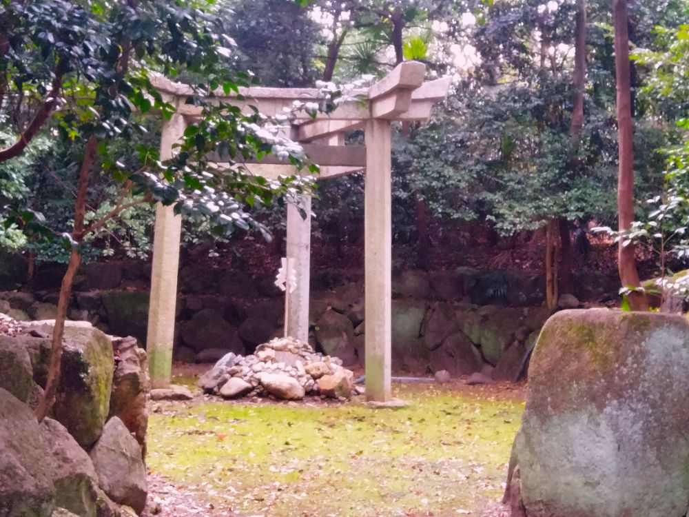 京都で最もミステリアス！？ 三柱鳥居が神々しい木嶋坐天照御魂神社