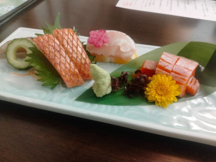 SNSで人気急上昇！ 富士山を望む漁港・戸田のパワースポット―諸口神社