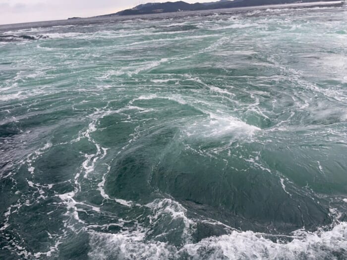 大迫力！ 鳴門の渦潮(うずしお)を楽しむ方法