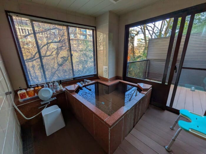 お酒もカラオケも無料?! 三つ星バイキングと貸切風呂で選ぶ「鬼怒川観光ホテル」の贅沢ステイ