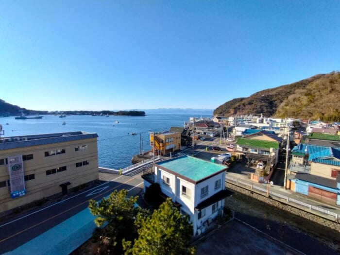 SNSで人気急上昇！ 富士山を望む漁港・戸田のパワースポット―諸口神社