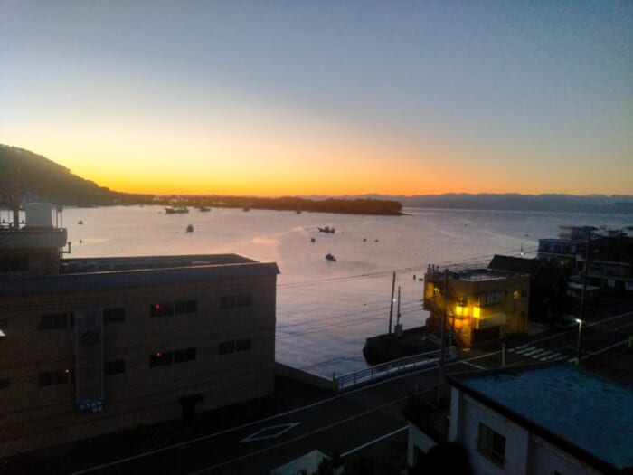 SNSで人気急上昇！ 富士山を望む漁港・戸田のパワースポット―諸口神社