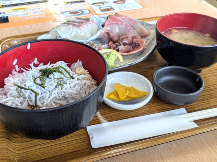 マリンピア神戸の近くにこんな場所が！？ 垂水漁港食堂の漁港メシがウマい！