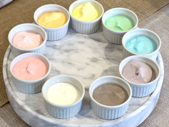 すすきののホテルレストランで楽しむ推し活！ 9色のスイーツを楽しめる「札幌東急REIホテル」のスイーツビュッフェ