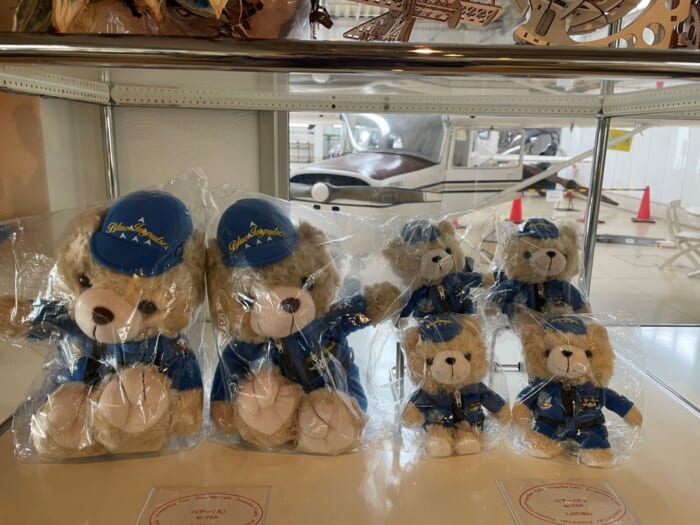 近くで飛行機が見られる！ わくわく止まらない調布飛行場にあるカフェ「プロペラカフェ」-東京都　調布市