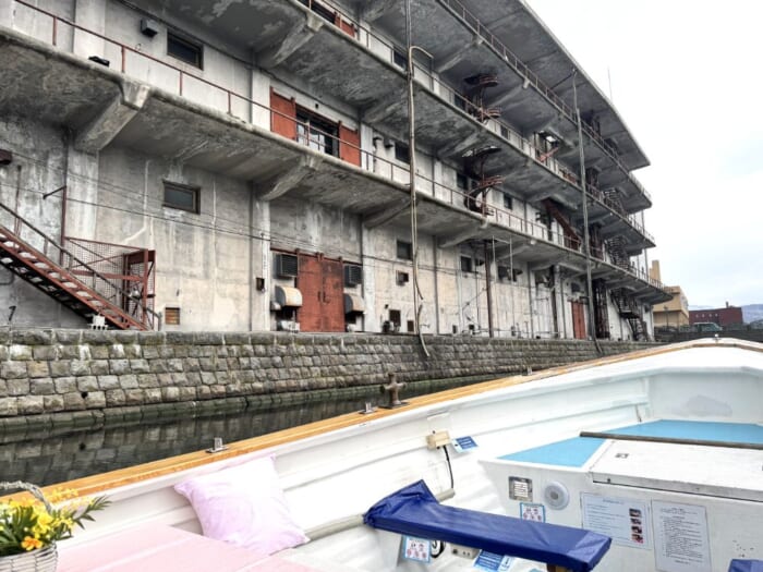 船に乗りながら春を感じるアフタヌーンティーを堪能! OMO5小樽に泊まって春の運河クルーズを楽しもう