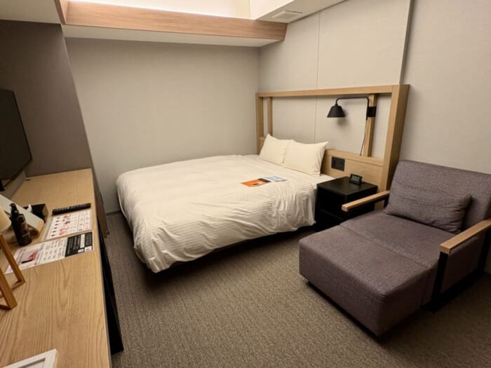 本の世界を旅する夜。ランプライトブックスホテル札幌