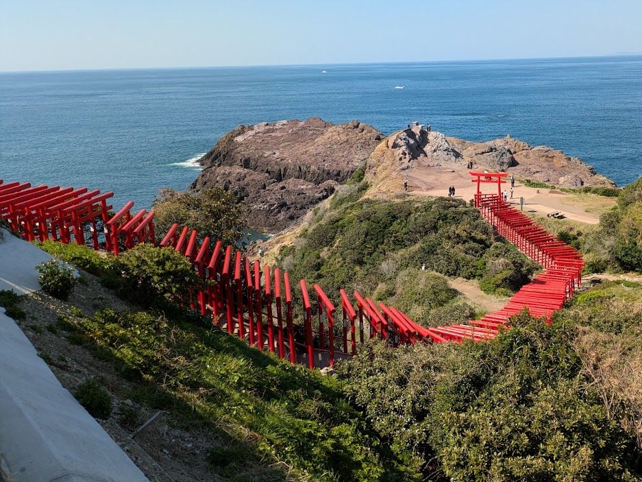赤と青の世界を旅する 山口のおすすめドライブ フォトスポット