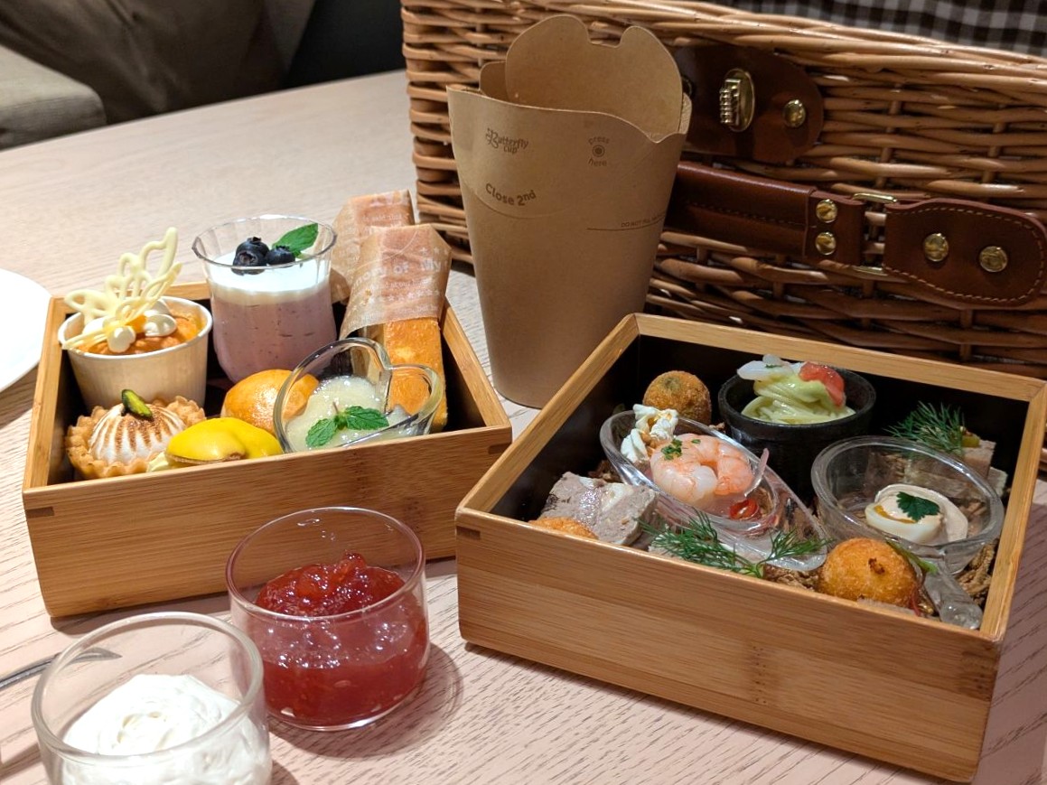 京都のホテルで楽しむピクニック気分のアフタヌーンティー