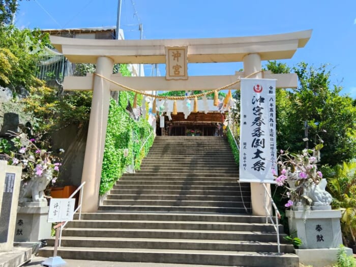 那覇空港から10分で行ける沖縄のパワースポット―南国感満載の「沖宮」で癒やし体験