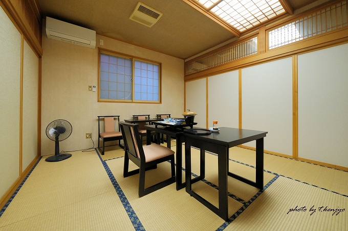 本州最北の温泉郷で過ごす非日常！ 下風呂温泉「つぼた旅館」の乳白色硫黄泉と新鮮海の幸で温泉三昧【青森】
