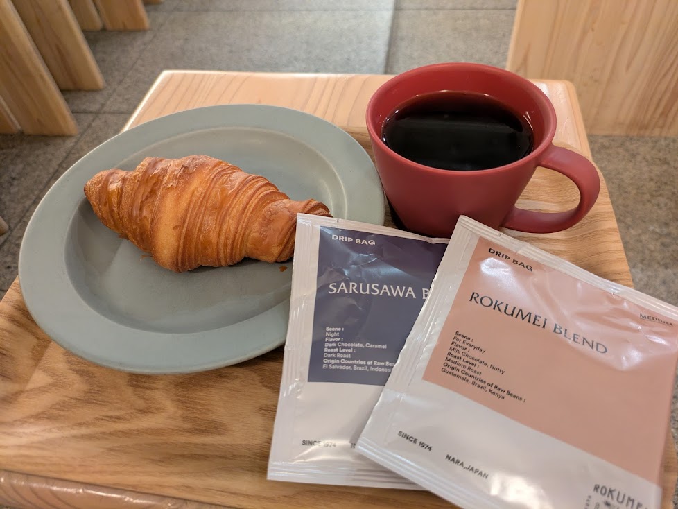 東京駅構内で美味しいコーヒーが味わえる早朝モーニング ロクメイコーヒー グランスタ丸の内店