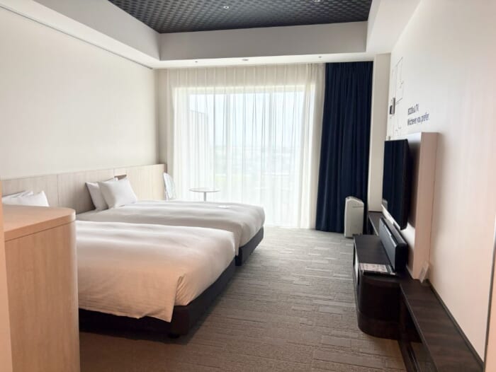 本と朝を味わう旅。ところざわサクラタウンの「IN THE LIBRARY hotel and books TOKOROZAWA」