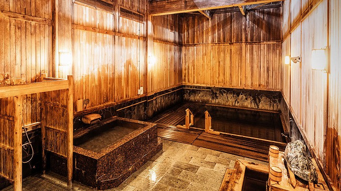 【青森・蔦温泉】生まれたての湯が「足元から湧き出す」神秘！ 温泉専門家が感動した“究極の3つの湯”をご紹介