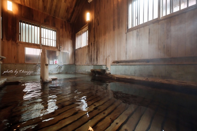 【青森・蔦温泉】生まれたての湯が「足元から湧き出す」神秘！ 温泉専門家が感動した“究極の3つの湯”をご紹介