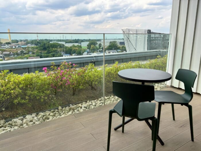 本と朝を味わう旅。ところざわサクラタウンの「IN THE LIBRARY hotel and books TOKOROZAWA」