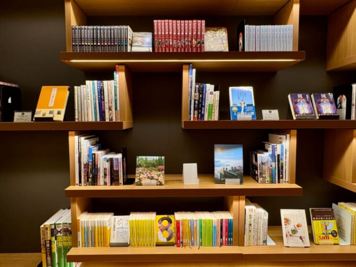 本と朝を味わう旅。ところざわサクラタウンの「IN THE LIBRARY hotel and books TOKOROZAWA」