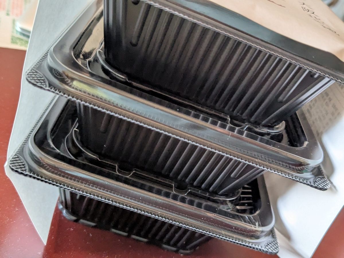新大阪駅で大人気のミシュラン弁当2種食べ比べ！実はアソコでも買えるようになっていた…