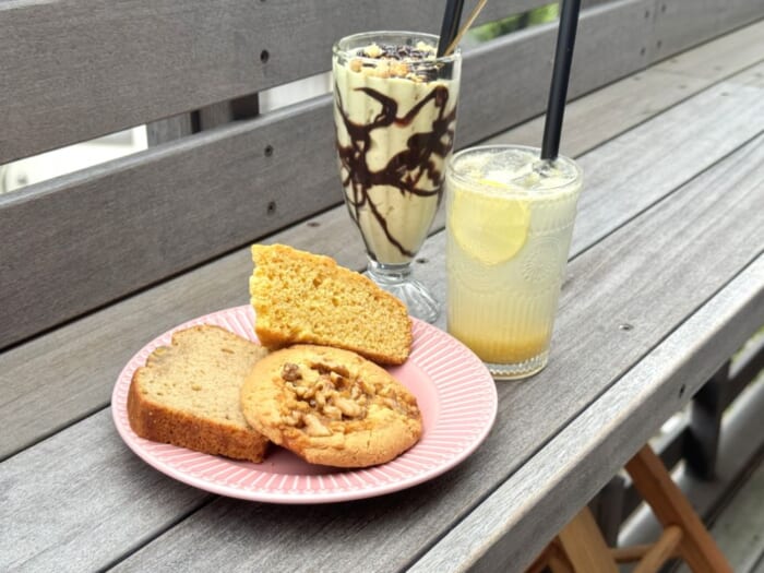 思わずカメラを向けたくなるフォトジェニックな要素がいっぱい♪ 江ノ電でめぐる沿線カフェめぐり