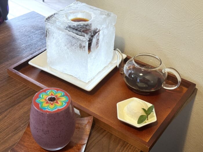 思わずカメラを向けたくなるフォトジェニックな要素がいっぱい♪ 江ノ電でめぐる沿線カフェめぐり
