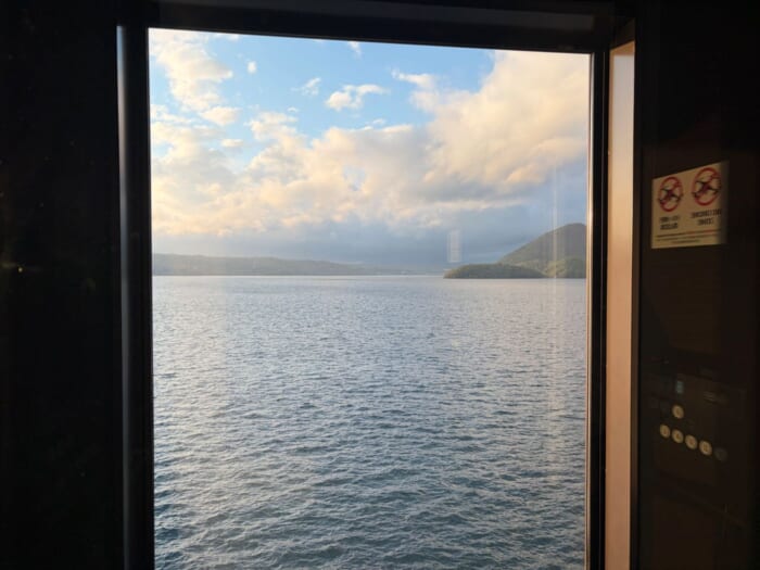 タイトル北海道札幌から車で2時間。洞爺湖を見渡せる絶景ホテル、「ザ・レイクスイート湖の栖」-北海道