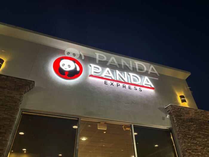 アメリカで愛されるアメリカンチャイニーズチェーン店が日本に！？ 「Panda Express」を調査、正直レビュー！-東京都 渋谷区