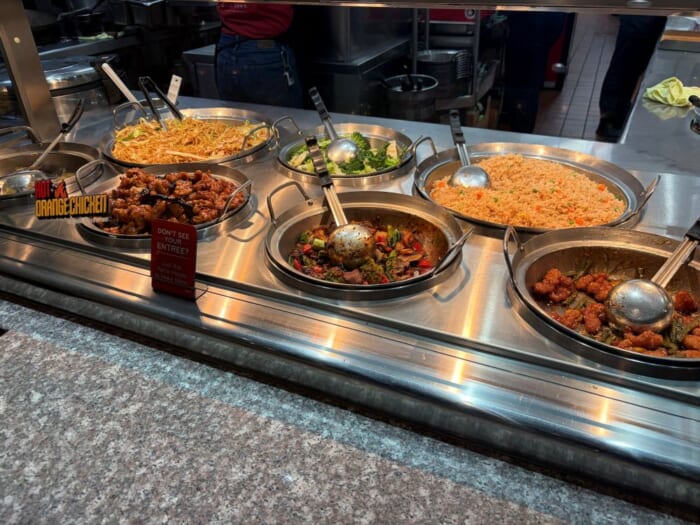 アメリカで愛されるアメリカンチャイニーズチェーン店が日本に！？ 「Panda Express」を調査、正直レビュー！-東京都 渋谷区
